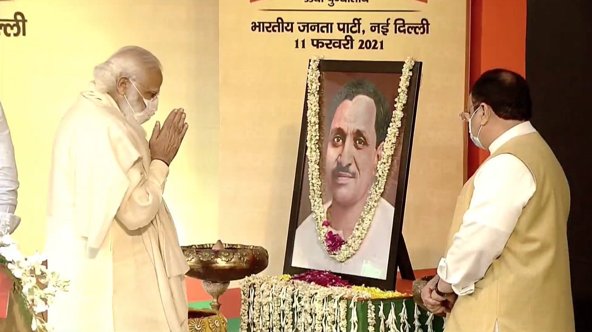 TalksGhost's tweet photo. PM Shri @narendramodi pays floral tributes to Pt. Deendayal Upadhyay on his Punyatithi. #SamarpanDiwas https://t.co/rVdCRCvOv5