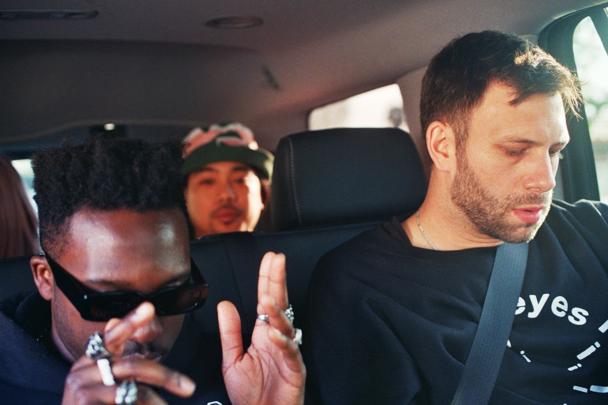 Mount Kimbie tweet media