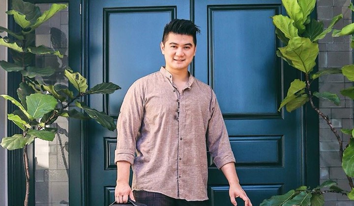 kanal247dotcom's tweet image. Viral, Begini Reaksi Chef Arnold Cicipi Air Minum BTS Seharga Rp 300 Ribu #ChefArnold kanal247.com/media/konten/0…