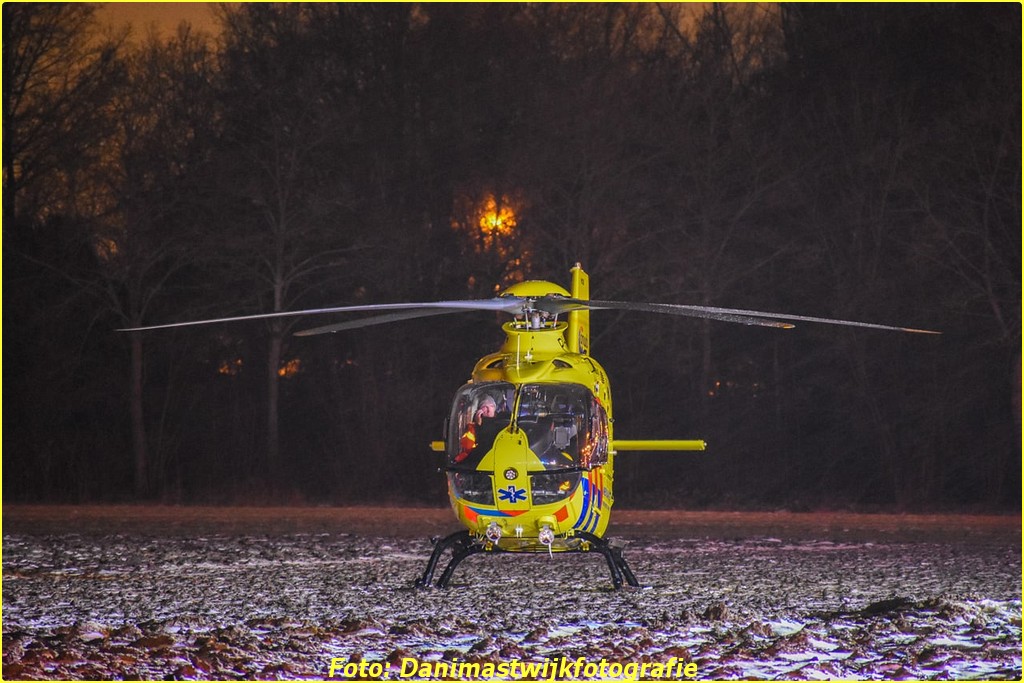 Ernstig ongeval tussen auto en fietser op N210 in Lopik ..