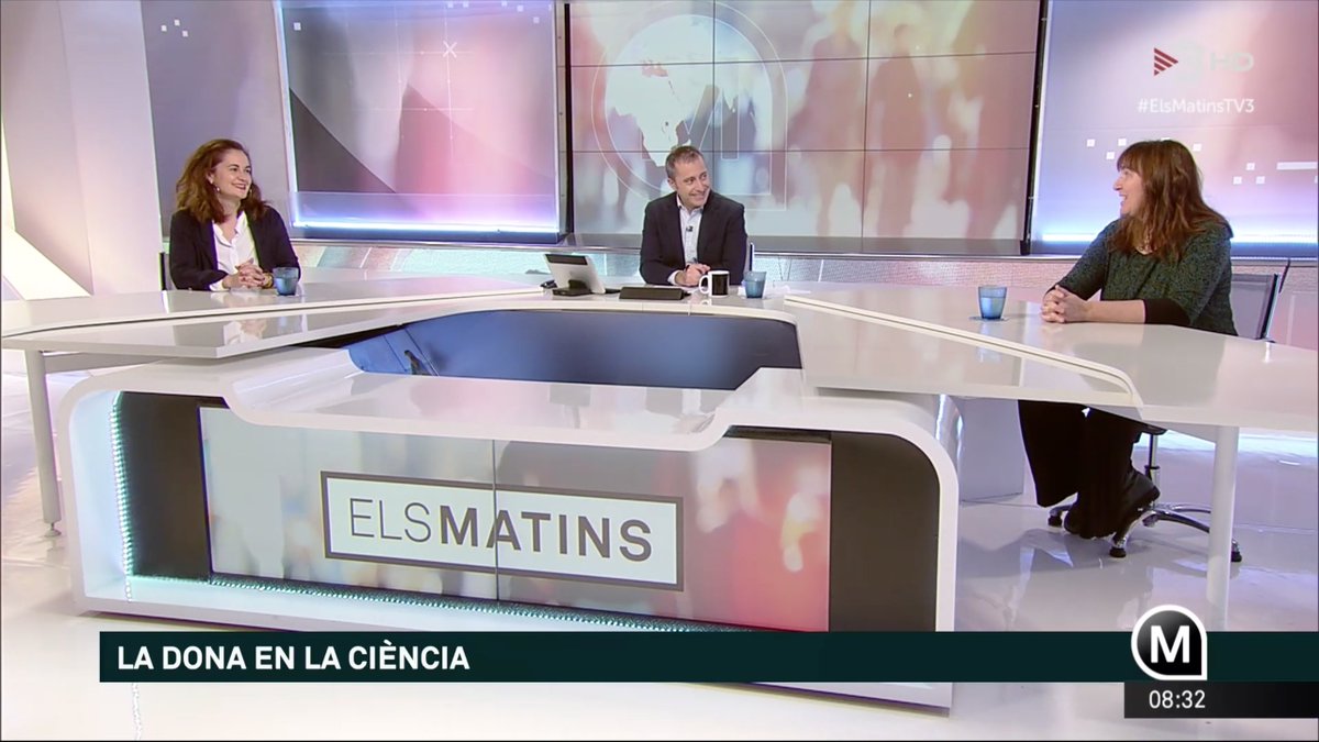 elsmatins's tweet photo. 🔴 "Mai la ciència és un tema de campanya" 
Parlem de la invisibilització de la dona a la ciència i la tecnologia amb Cristina Vilaplana,  investigadora @GTRecerca,  Isabel Cacho, catedràtica  @UniBarcelona i l'estudiant  @BlancaHuergo 
#ElsMatinsTV3 ▶️  https://t.co/VaZXzBcAKe https://t.co/NlBrvxadby