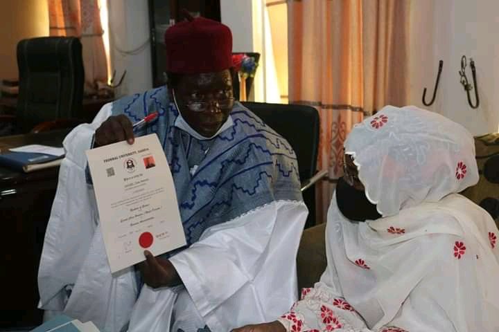 GashuaUpdates's tweet photo. Yesterday 10/02/2021 Professor Andrew haruna sign out,  and   Professor Maimuna waziri, Take over as 3rd VC Federal university Gashua, We are wishing you all The best. https://t.co/jxiTyZwive