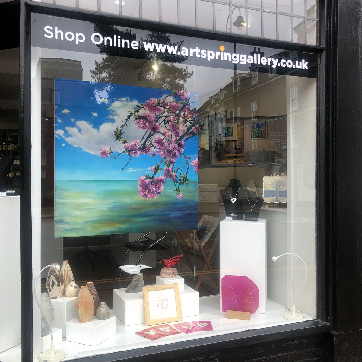 artspringallery's tweet photo. HAVE A LOOK IN OUR GALLERY WINDOW 
#tonbridge 
We have some great ideas for presents for your loved one, order on-line - you can collect by arrangement

Here is the link to the gifts:- 
https://t.co/t9eswFAA0K
#ceramics #glassware #prints #painting #art https://t.co/M8djvXi7O2