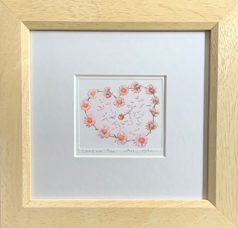 HAVE A LOOK IN OUR GALLERY WINDOW 
#tonbridge 
We have some great ideas for presents for your loved one, order on-line - you can collect by arrangement

Here is the link to the gifts:- 
artspringgallery.selz.com/cate.../the-ga…
#ceramics #glassware #prints #painting #art