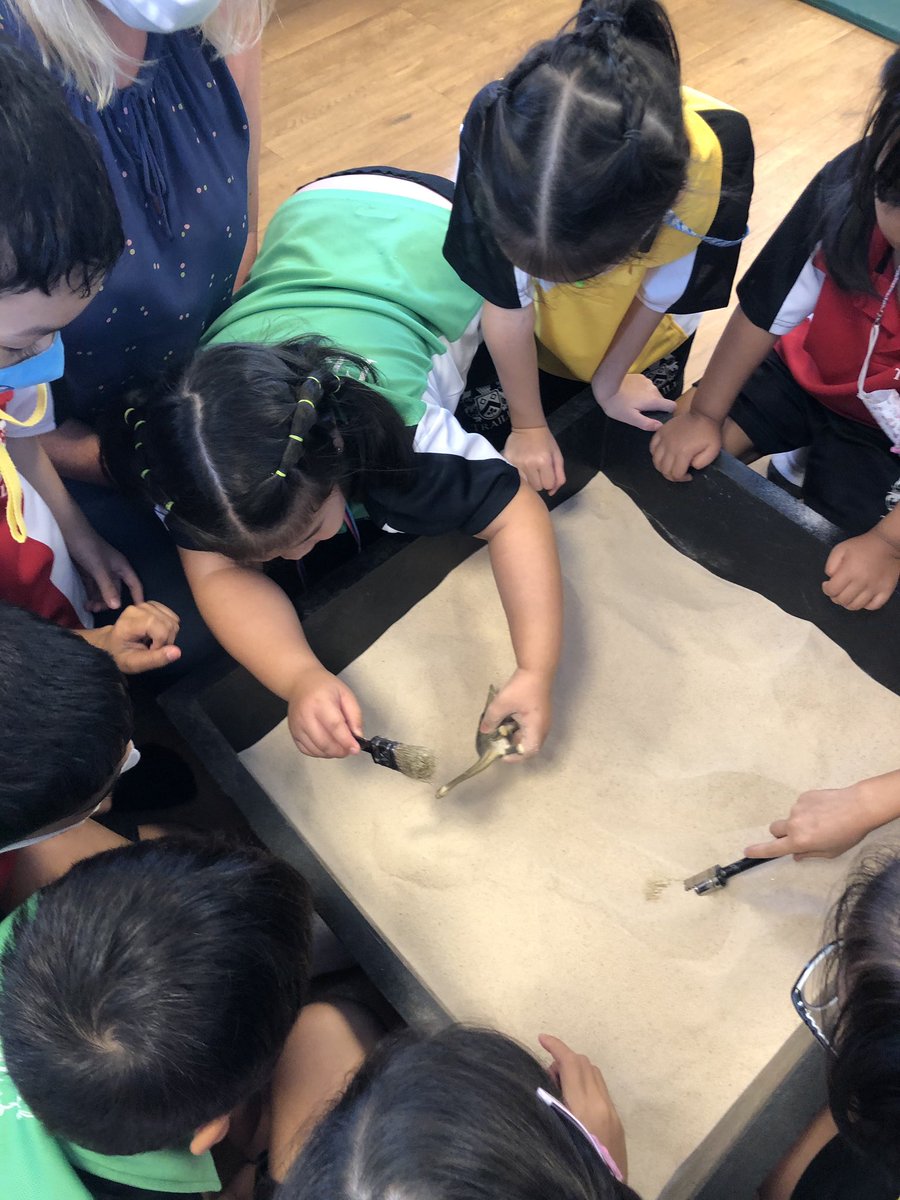 classflipper's tweet image. So much more fun being in school than online. This week we have hunted for fossils and made dinosaur poop! Not forgetting 2 dress up days for CNY and Book Day.