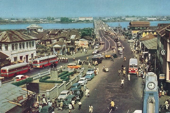 Carter bridge street scene, Lagos Island (1950s)