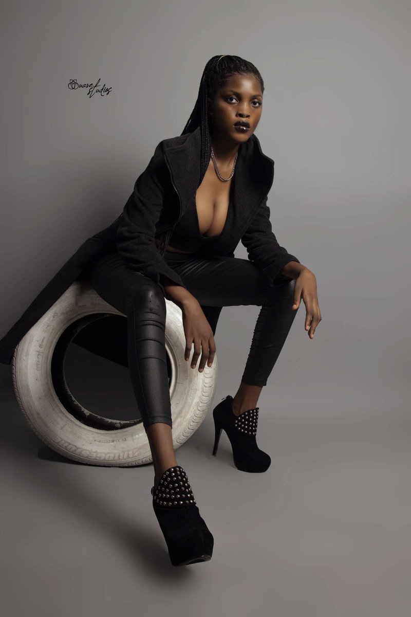 suavemodels's tweet photo. Black is modest and arrogant at the same time. Black is lazy and easy- but mysterious

Model: @esthee_anjorin 
Photographer: @suavestudios_mp #Astrophotography #FFKGetOut #model https://t.co/4ZpMbtU7fE