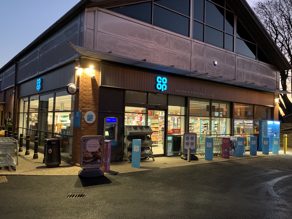 Davec_21's tweet image. Great to launch @coopuk Oswestry this morning after it’s refit. Stores been transformed. Good luck to Sam and the team @kingcop4 @P_Chudders @tinamitchell123