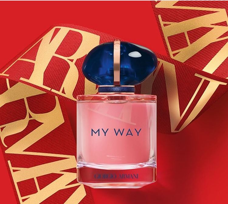BLAUperfumeries's tweet photo. Bon dia!

Vine a BLAU i enamora’t de les nostres ofertes! 🥰😍

Perfum MY WAY de Giorgio Armani Edp Vap. 50 ml (40% dte)❗Oferta 54,95 €❗

T’esperem a BLAU:
Badalona:
c/ Canonge Baranera, 48
c/ Arbres, 16
c/ Pg. De la Salut, 106

i botigues de Barcelona i Vilanova i la Geltrú. https://t.co/CP0Txq4iTD