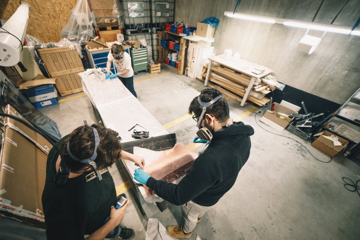 SP80_record's tweet photo. 💪Work in progress: Tanguy, Pauline & Jules further developing our scale model to validate new sailing configurations💥
📸 Guillaume Fischer
#JoinTheQuest #DrivenByPassion #SailingSpeedRecord #Innovation #Prototyping https://t.co/DfuLq37cfq