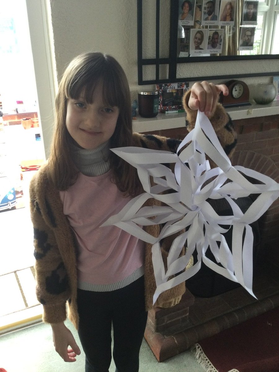 SVPS_News's tweet photo. Some symmetrical snowflakes in Science today!
#SVPSRemote https://t.co/jTTdiUQYUL