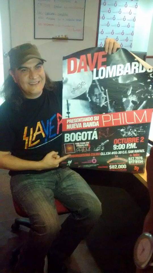 Nuestro amigo y maestro <a href="/andresduranrock/">Andrés Durán</a> a esta hora con <a href="/Slayer/">Slayer</a> y hablandonos un poco de <a href="/TheDaveLombardo/">Dave Lombardo</a> 99.1 fm somos Slayer Colombia!! #Diasderadio <a href="/morarocknroll/">Héctor Mora</a> <a href="/profeastronauta/">alvaro gonzalez v</a> <a href="/radionica/">Mila Mila</a> <a href="/RadNalCo/">Radio Nacional CO</a>