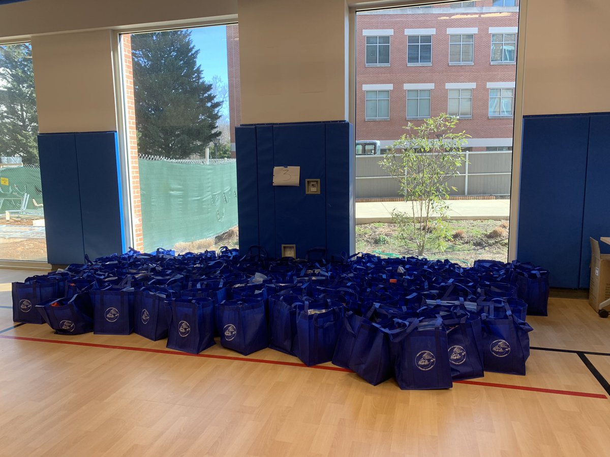 FerdinandTDayES's tweet photo. 🚨Attention #FerdinandFamily🚨 Swing by FTD to pick up your child’s quarter 3 materials:
❤️Thursday Feb 18 10am-6pm
❤️Friday Feb 18 8am-Noon https://t.co/eBglRzGdwH