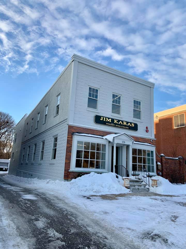 Dent built this stable for his livery service a few blocks from the train station. It’s now a high-end fitness studio. He died in 1890 and is buried in the Lake Forest Cemetery.