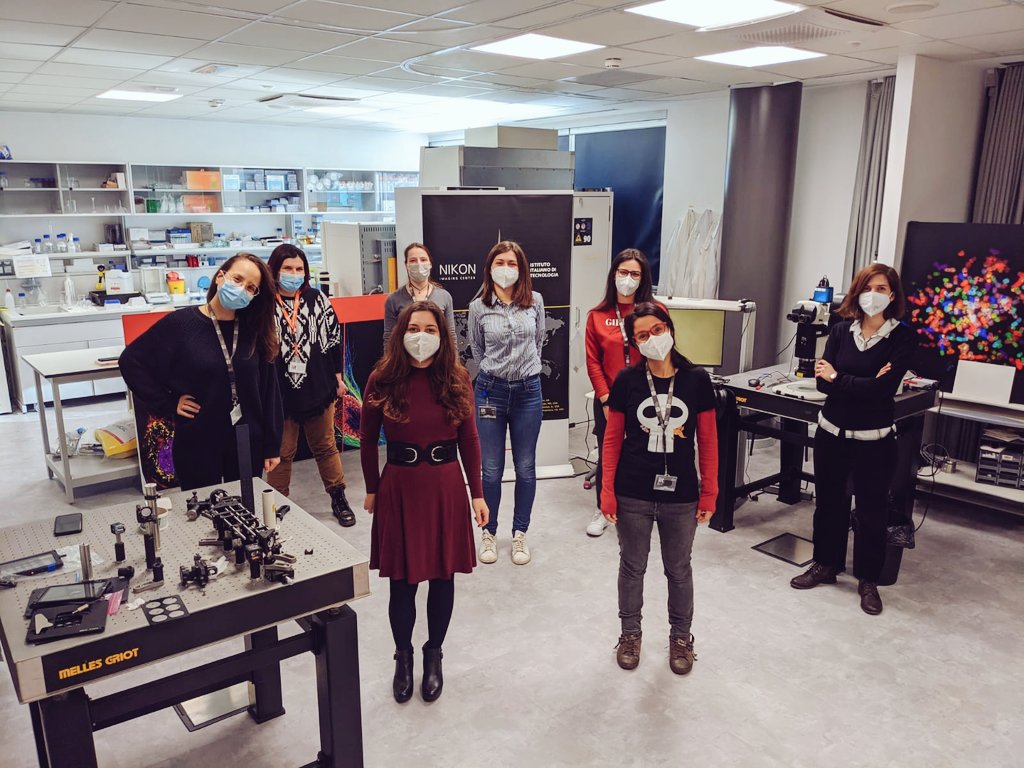 Today we take the chance to celebrate all the talented women in #biophysics!  #InternationalDayOfWomenInScience #DiasproLab <a href="/IITalk/">IIT</a> @bowlofscience <a href="/zappone_sabrina/">Sabrina Zappone</a> <a href="/UsaiChantal/">Chantal</a> <a href="/BehjatKariman/">Behjat Kariman</a>