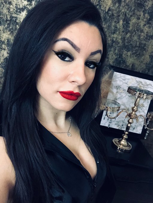 👑Look deep into My eyes, puppet! The more you stare, the deeper you fall. Time to crawl in for Me here⤵️ https://t<a href="/tag/femdom"class="tags"><span>#femdom</span></a><a href="/tag/mistress"class="tags"><span>#mistress</span></a><a href="/tag/mindfuck"class="tags"><span>#mindfuck</span></a><a href="/tag/findom"class="tags"><span>#findom</span></a><a href="/tag/joi"class="tags"><span>#joi</span></a><a href="/tag/nylons"class="tags"><span>#nylons</span></a>