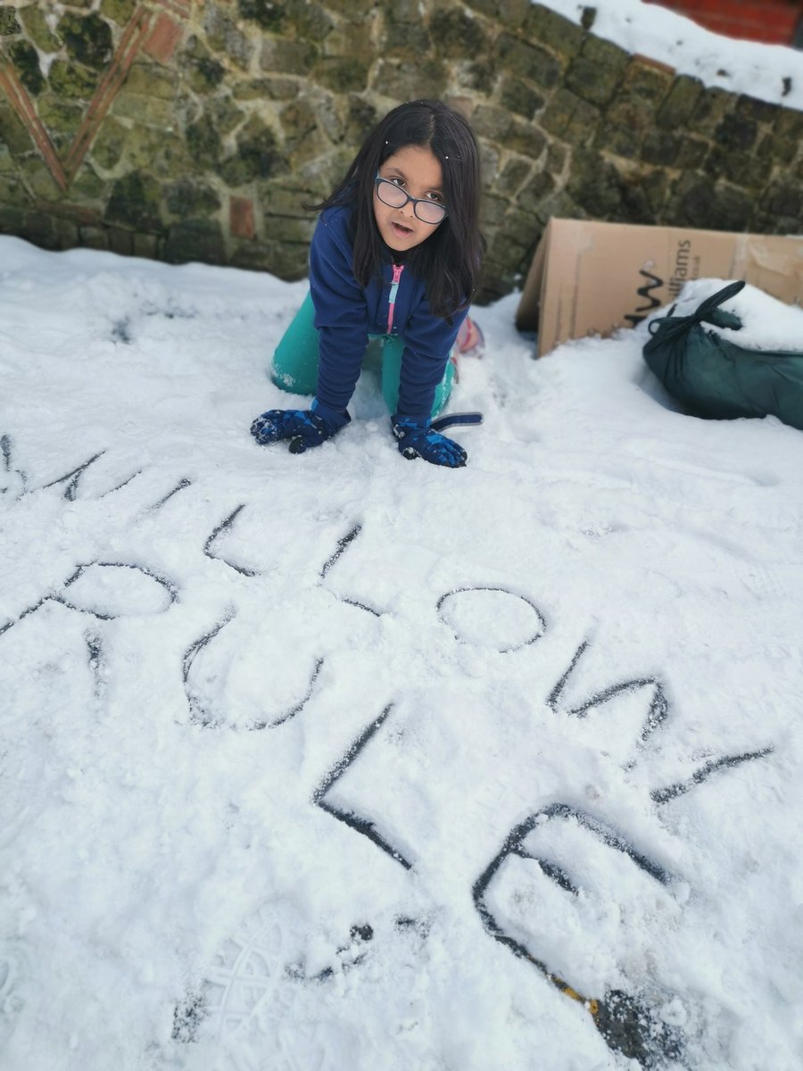 pandksharma's tweet photo. Aadya is having fun with snow activities today along with her brother. She also tried making her teacher snowman.@MissHackett11 @erikagoddard3 @GreenwaysPri https://t.co/N6gZ3tHokr