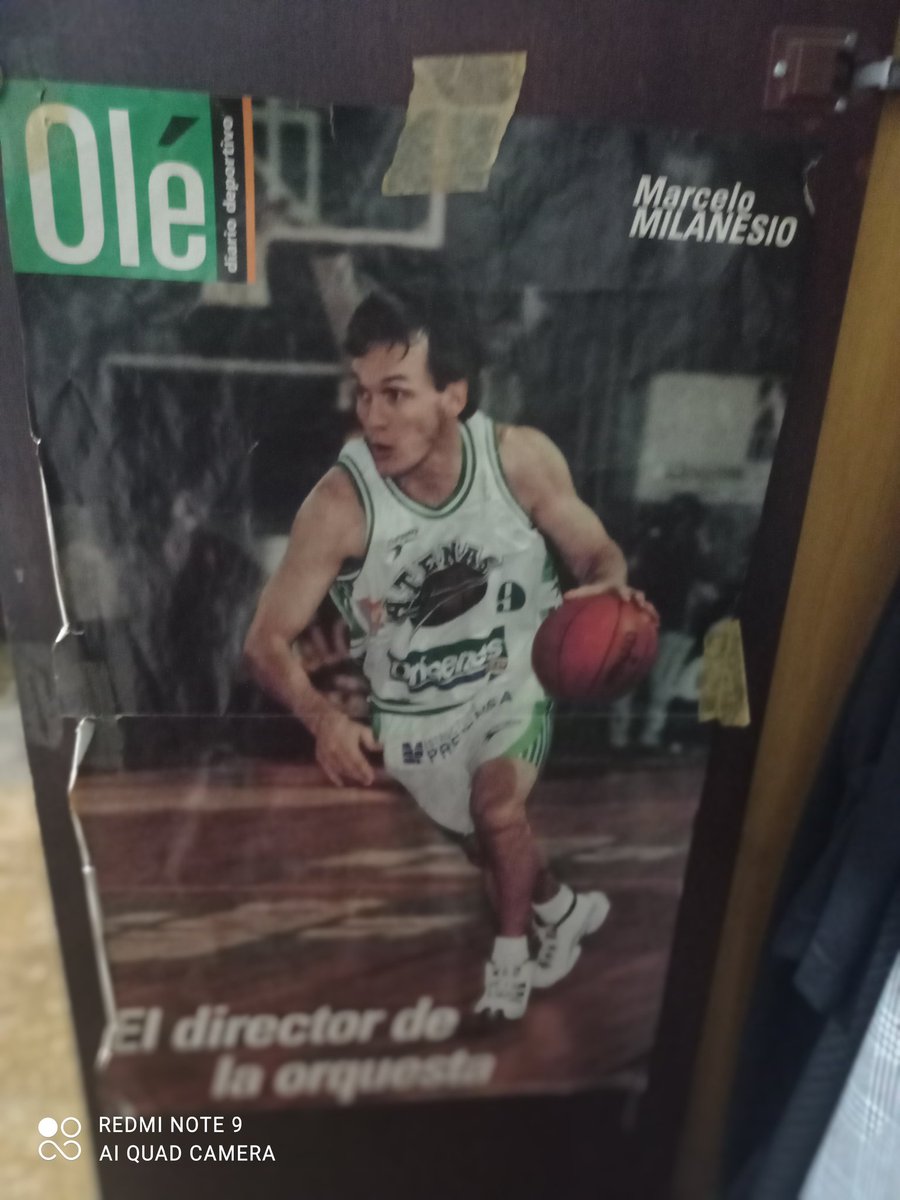 Feliz cumpleaños al más grande de todos! (Te aviso que todavía estás pegado en mi Placard)único ídolo que voy a tener!