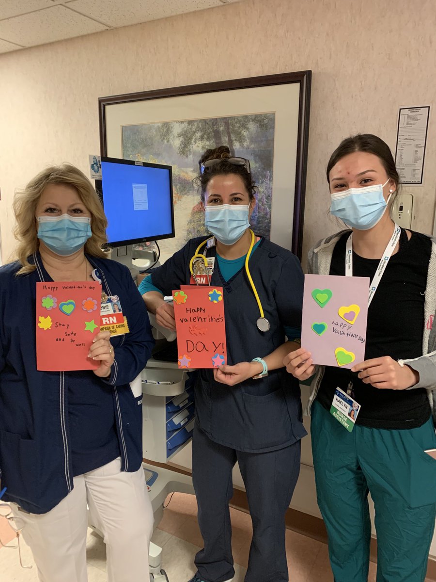 MichelleChokan's tweet photo. Spreading some love!!!  Thank you to Lucia and her classmates in Mrs. Dulay’s class ⁦@MrsDulayA11⁩ for making Valentine’s for some of our local healthcare heroes at the hospitals where Lucia’s daddy works (Dr. Chokan ⁦⁦@achokan⁩ ).  We appreciate ALL of you!!! https://t.co/gXT9tHJ6AL