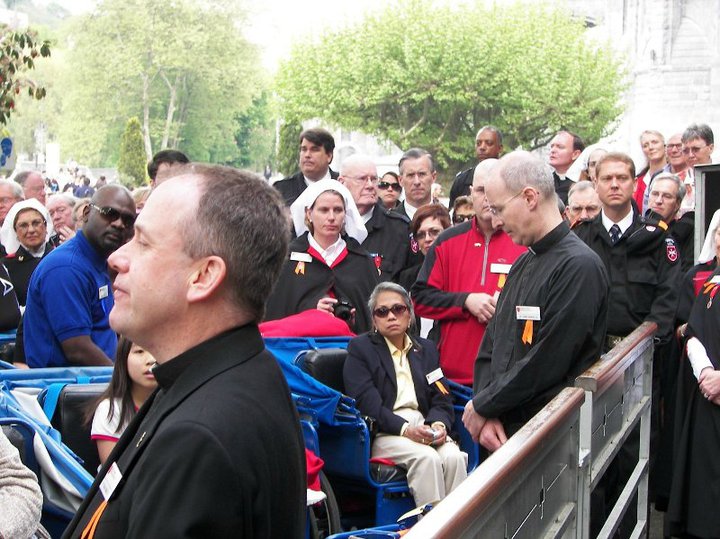 Lourdes reminds us that Mary, like her son, is the helper of the helpless, taking the side of those who are poor and on the margins, like Bernadette and her family were. Thanks to my friend Rob Lively and the  @orderofmalta for inviting me to many pilgrimages to Lourdes.