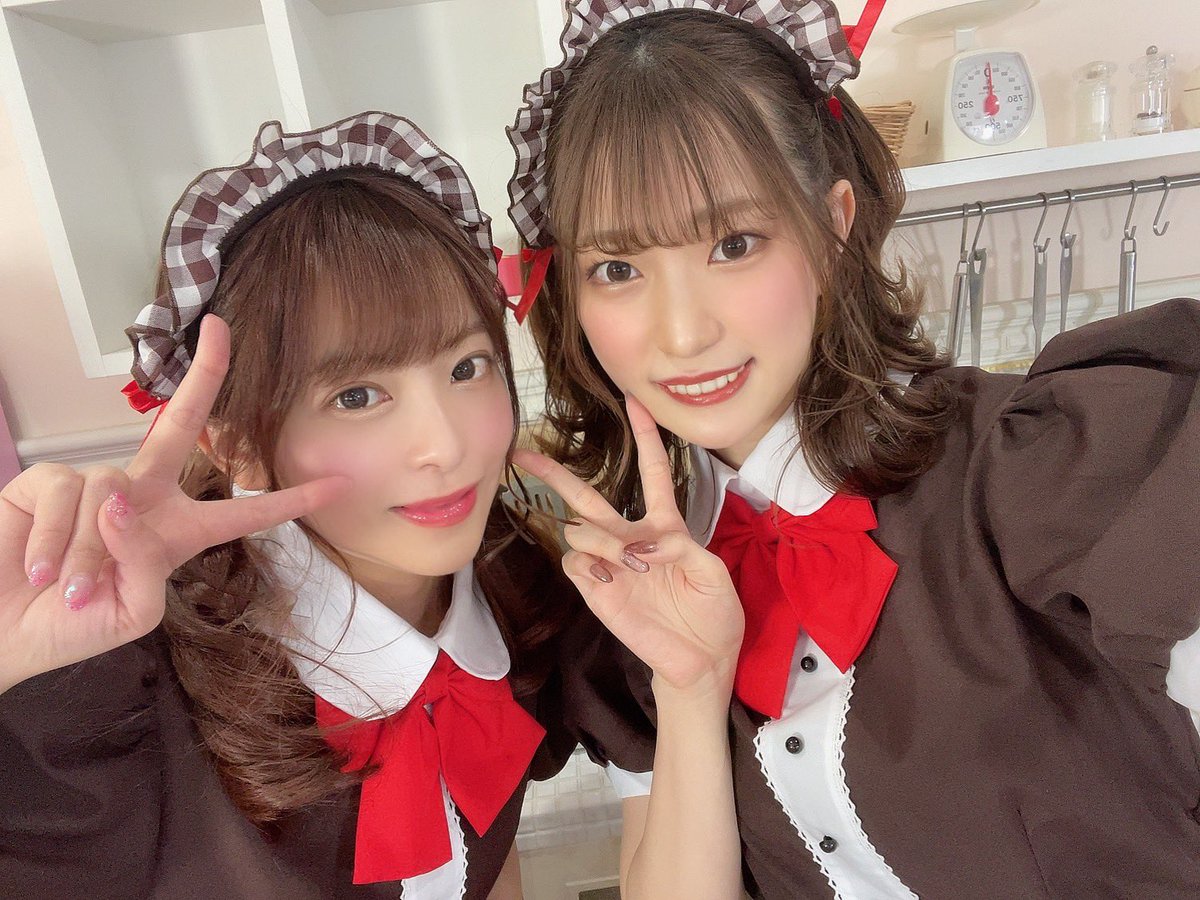 写真ホルダーが...
可愛い女優さんたちとの写真が沢山で
ゆめかわ過ぎる😇💓

ミルク組の
やぎななちゃん
もこちゃん
かのゆらちゃん🍫💓
ありがとうございました🥺

みんな話しやすくてふわふわ可愛くて
たのしかったん🤎🤎

#セクシーバレンタイン2021 https://t.co/wxiJW3b300