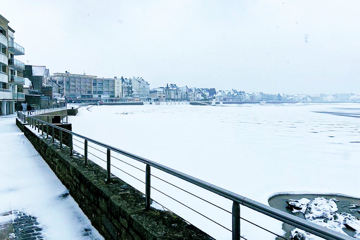 jessexkay's tweet photo. 🌨🌨❄️❄️🎿⛵️
Neige en Bretagne:
Quiberon ouvre ses plages de ski... https://t.co/qJpxI4qx7I