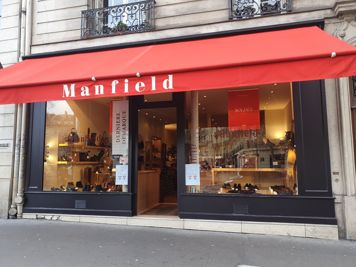 HistoireParis17's tweet photo. Alors que la 6ème génération de la famille Thierry a rejoint l’entreprise en 2018, le magasin de l’avenue des Ternes accueille toujours ses clients de nos jours ! 2/2 https://t.co/zIqFg1ENOK