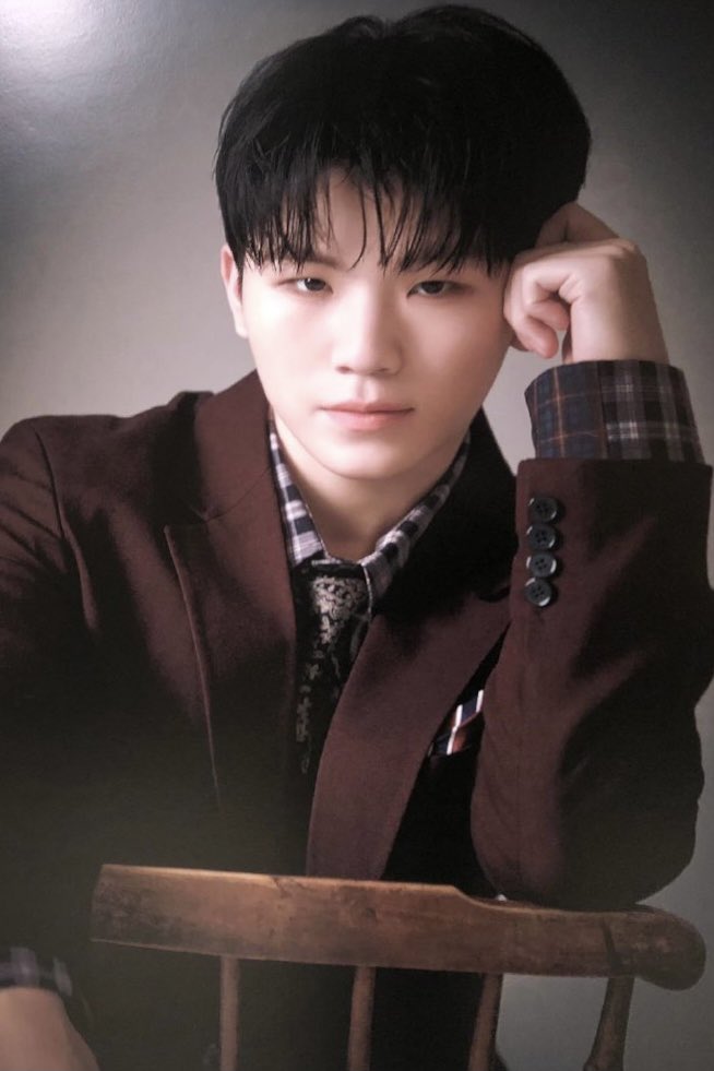 woozi for seventeen museum 2021