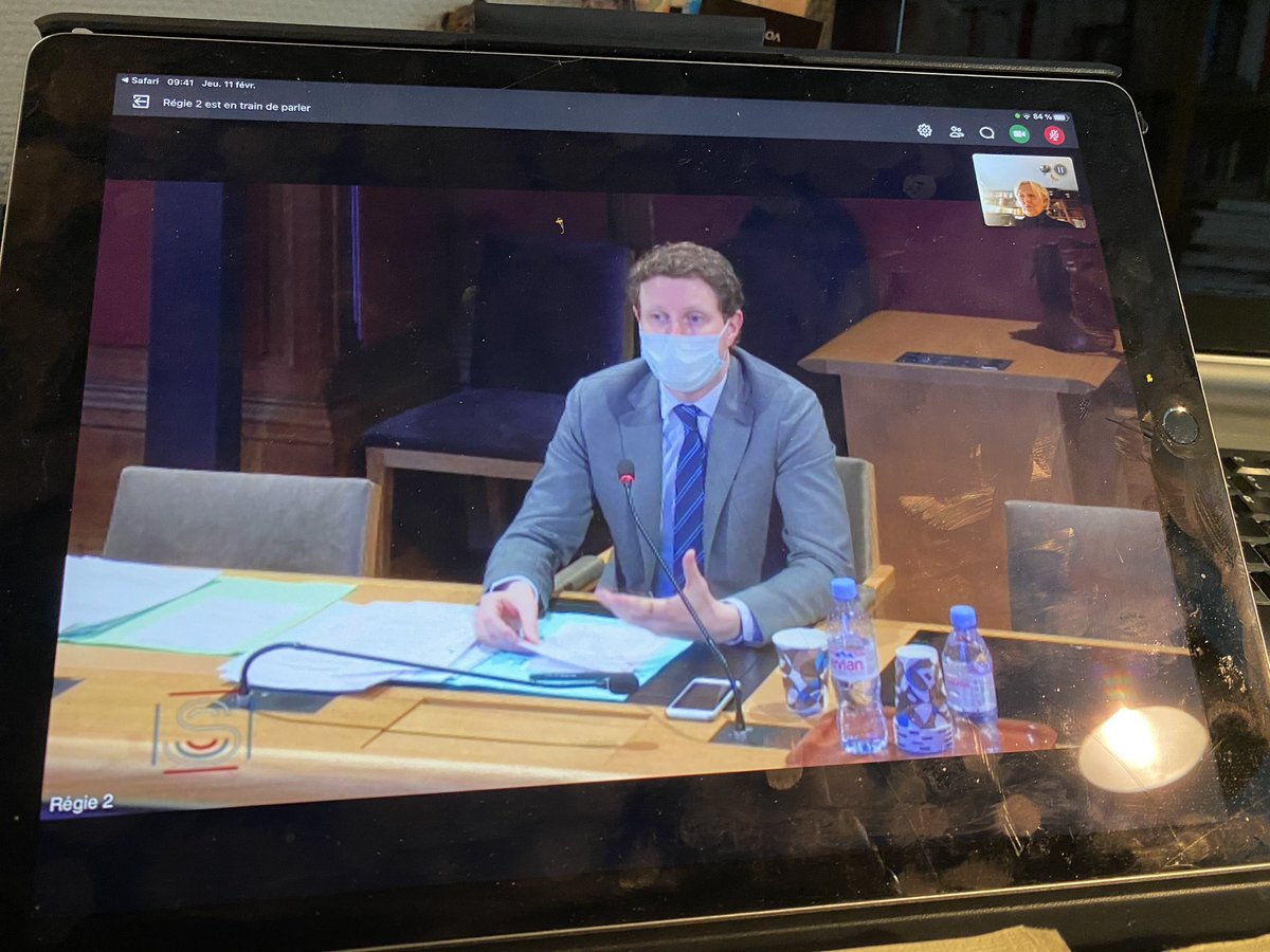 C_MorinDesailly's tweet photo. A l’initiative de notre collègue @RAPINJF
Temps d’échanges important & privilégié en #comAffUE ce matin avec le ministre @CBeaune notamment sur le suivi des résolutions Européennes que nous votons régulièrement ici au @Senat ( PAC, politique de concurrence, cyber sécurité ...) https://t.co/rH0OsZ7hE1