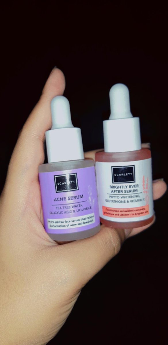 Si scarlett ini punya 2 variant serum, acne serum dan brightly ever after serum, ini sudah BPOM loh jadi kalian gausah khawatir