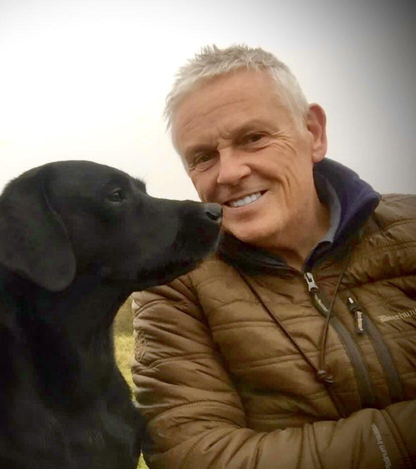 Shawy_salarfish's tweet photo. Lockdown well spent with a grand early morning walk with this lass. Blessed to have open countryside with stunning views from the back garden @Live_RV #ribblevalley #workinglabrador https://t.co/Jx96K4g1CV