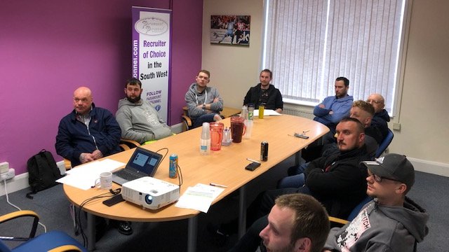 Paramountperson's tweet image. *** TRAINEESHIPS ***

We run regular TTMBC (Temporary Traffic Management Basic Course) sessions here at Paramount Personnel.

Get qualified in Traffic Management and start work immediately. Contact us to book our next course - 0345 241 1000.

*pic take prior to COVID-19