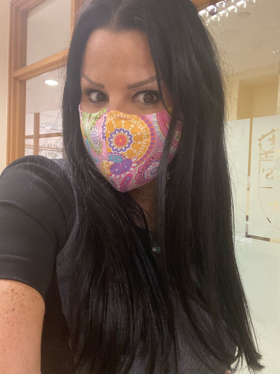 Mrs_S_Milner's tweet photo. Pink Mask Thursday for the last one of the half-term @MrAndiPrice. Wishing all teachers and students a healthy and restful break!! #pinkshirtThursday #educatorsinpink #sleepforaweek https://t.co/NNiS1NpwGZ