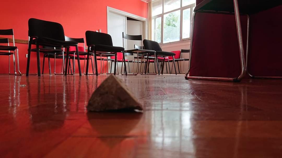 FOTO Vandalizirane prostorije zadarskog <a href="/SDPHrvatske/">SDP Hrvatske</a>: "Kampanja je počela!" Više na: bit.ly/2MW6cvl