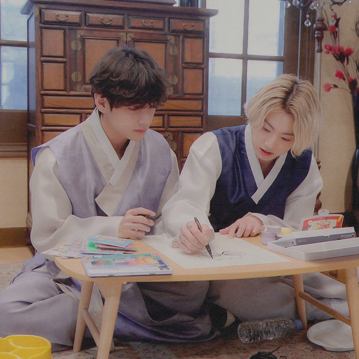kookvtwins's tweet photo. the world’s cutest duo ♥ https://t.co/DnvBcFBdHx