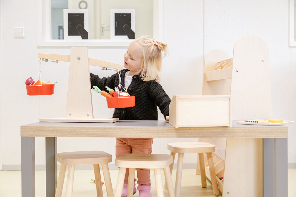 Groenewei in Meerstad krijgt een school, kinderdagopvang en sportzaal. Wethouder Carine Bloemhoff is blij met het plan “Van dit complete gebouw plukt heel Meerstad en omgeving de vruchten." Lees meer: sksg.nl/groenewei-in-m…