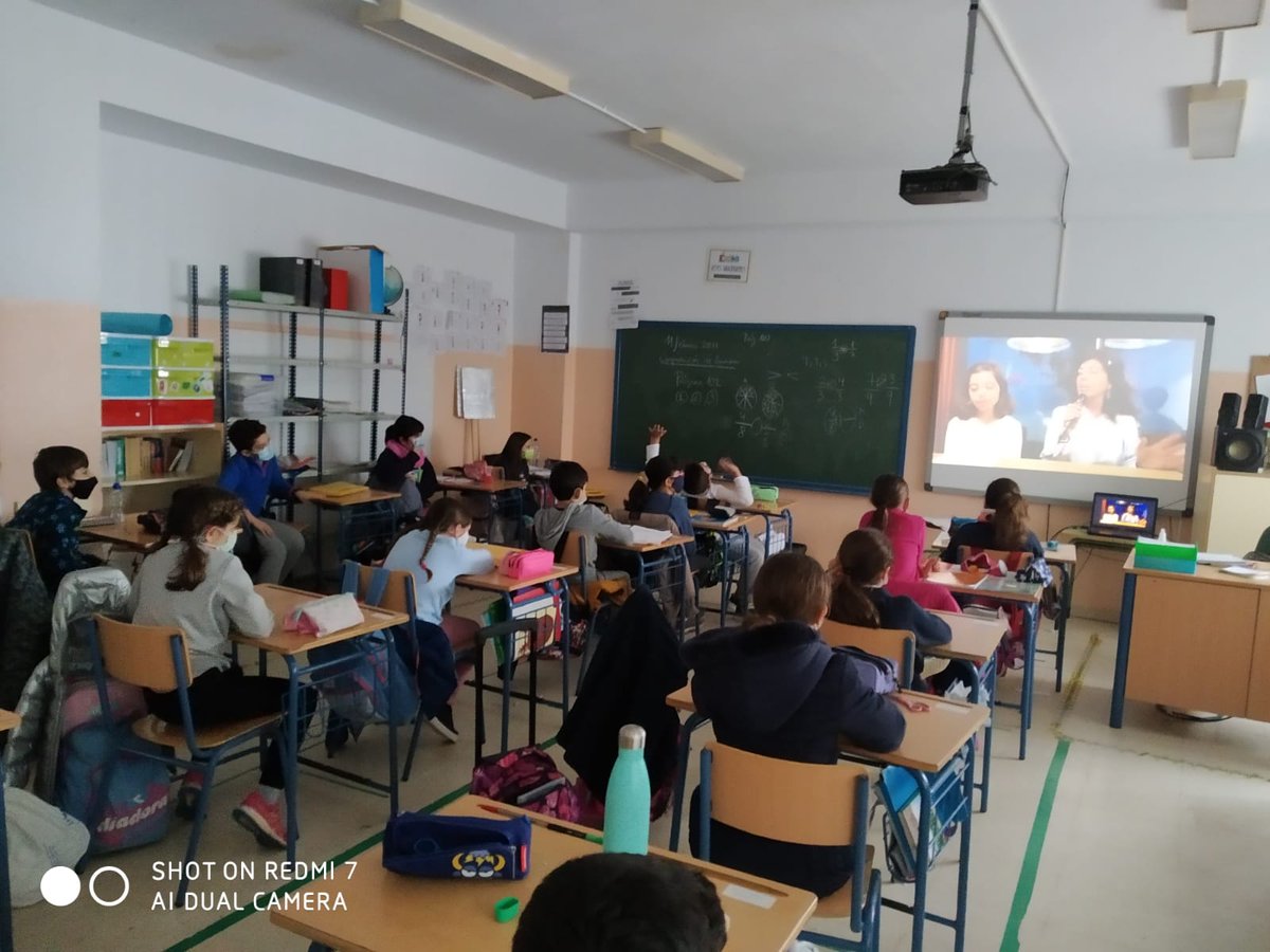 elpalmarillo's tweet photo. @lasemana #CIENCIA en nuestras #aulas, de la mano de nuestros modelos más cercanos, nuestras #familias 
#DiaDeLaMujerYLaNinaEnLaCiencia 
@antonioasesorin @EducaAnd @csicenlaescuela @lasemana 
#SinCienciaNoHayFuturo #ellxssonelfuturo https://t.co/leqtGds7XF