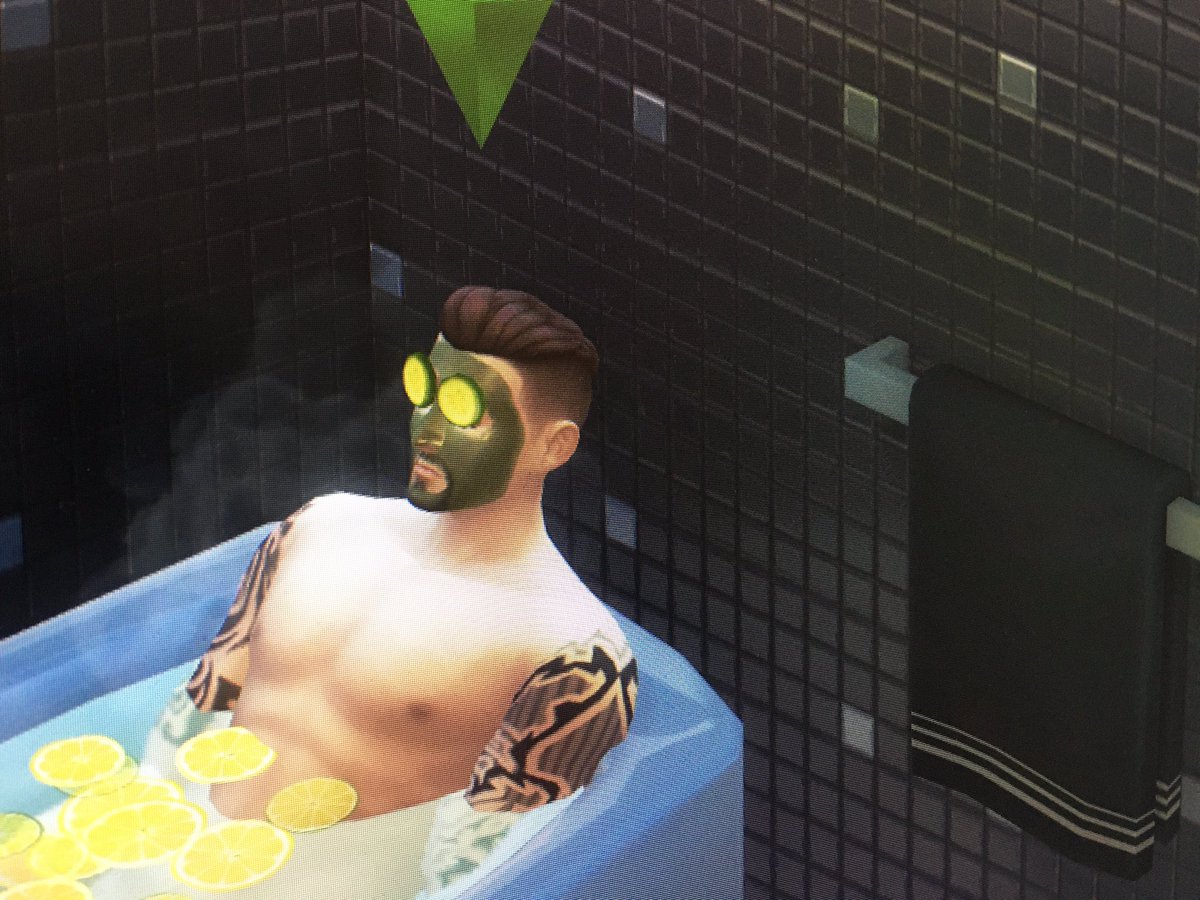 jethidalgo's tweet image. What I need in real life 😂😂😂....Testing the new house for the collab save for #UnitySimsProject