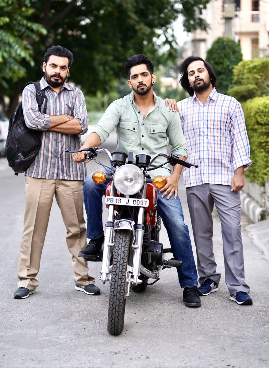 humblemotionpic's tweet image. ਜਿਲਾ ਸੰਗਰੂਰ ZILA SANGRUR 🎬
@GippyGrewal @BABBALRAI9  #PrinceKanwalJitSingh @raghveerboli @humblemotionpic  @ZilaSangrur
 #ManeeshBhatt  @iaarushisharma #SandeepBansal @PitaaraTv @raghveerboli @bhana_la @vinodaswal1313 #zilasangrur