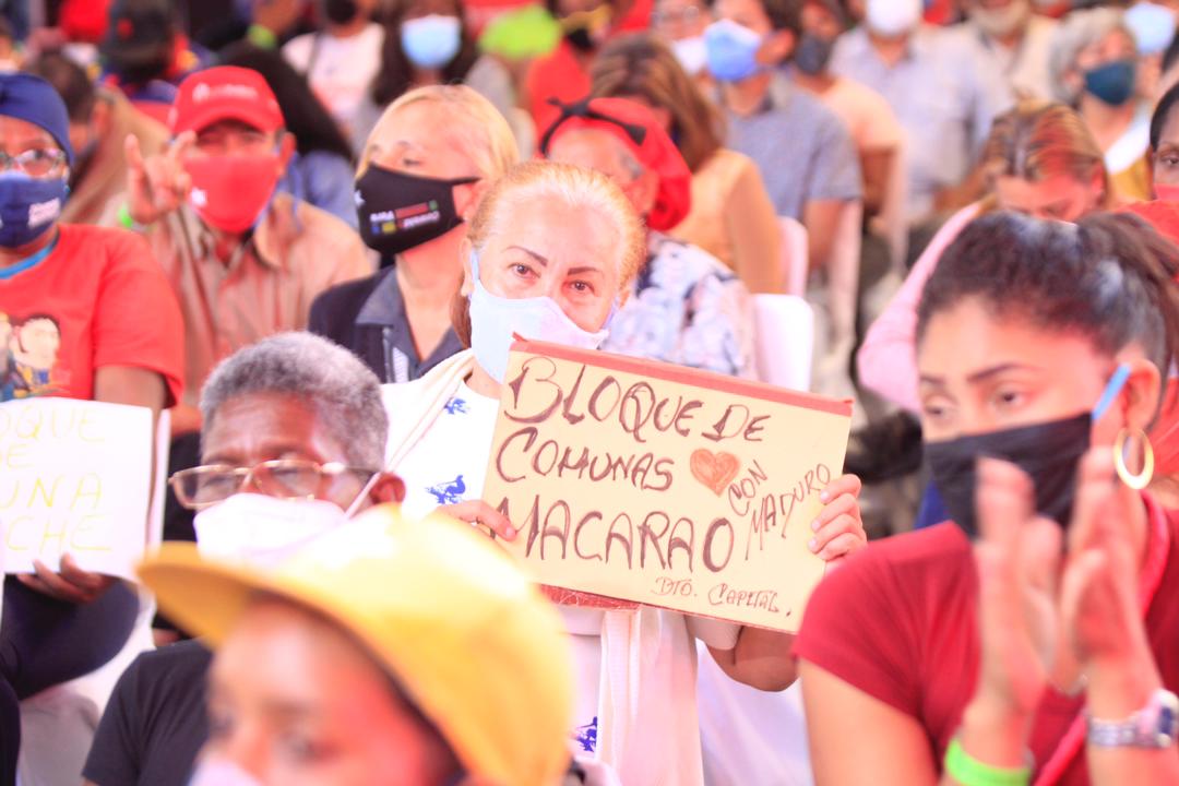 mippci_ven's tweet photo. #11Feb | 🇻🇪📢 ¡ETIQUETA DEL DÍA! ⏩  
#CiudadesComunales

Venezuela avanza en la construcción de las Ciudades Comunales y las misiones fortalecen las bases del Poder Popular para consolidar el socialismo territorial en todo el país. https://t.co/8oLMO26AIf