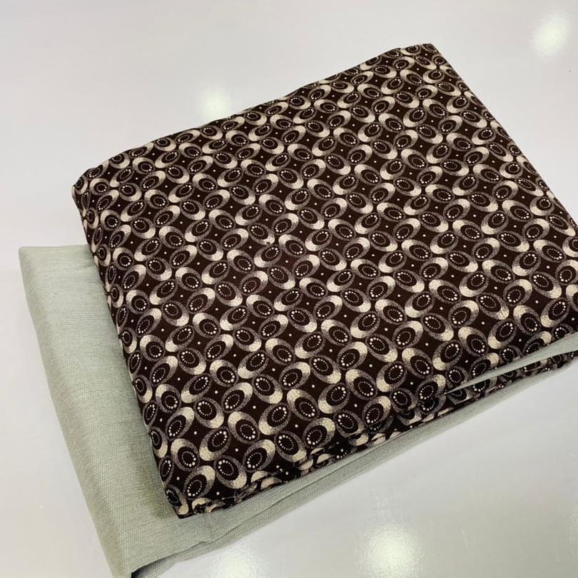 yinnyb_Fabrics's tweet image. Available for pick up 
We also do wholesale and retail deal!!

@MARKETPLACEGRP1 
@BUBLAGOS 
#plainandpattern