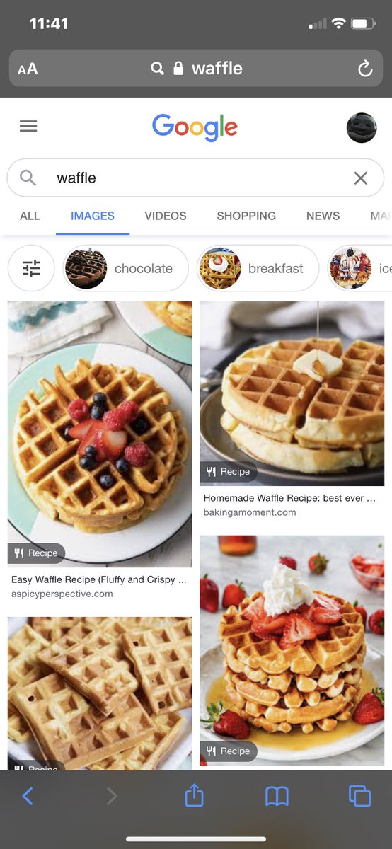 Jittery04's tweet photo. @tinaisntcrazy @blazerods_ I made a mistake about waffles.
BUT
HOW IS THE RIGHT ONE A MUFFIN???????????????? https://t.co/MnazYERkr5