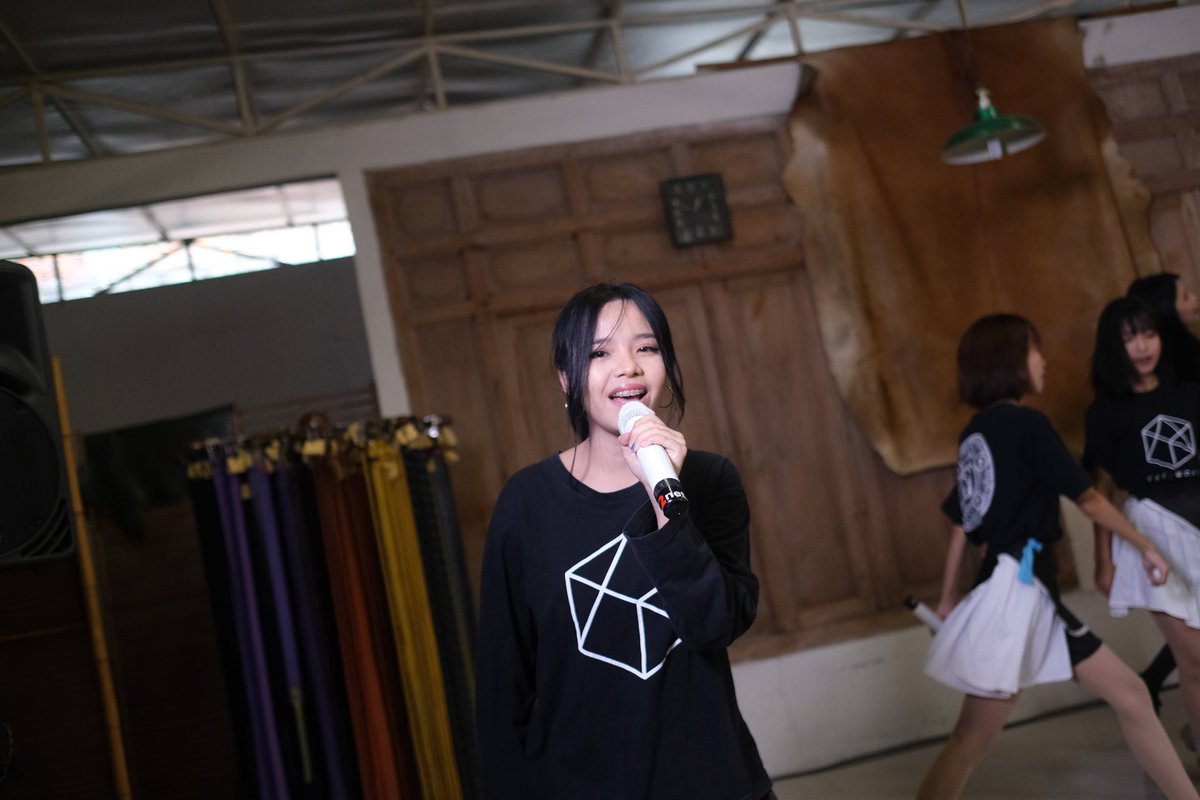 SaywonOfficial's tweet photo. + evil red lucu! ❤️

[ #localidol #alternativeidol #idolstage #idolperformance #idoljogja #saywon ] https://t.co/w5PX5ySC4h