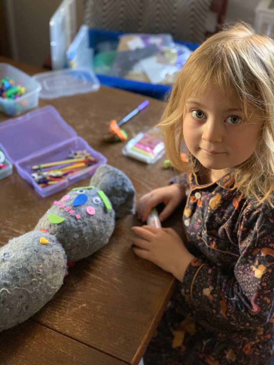 EdToll's tweet photo. @MindfulChefUK thought you might like to see how our 5-year old is repurposing your packaging. Winning at #homeschooling #crafting #upcycling! Once she's got a few under her belt she's asked if she can give them to people that may be cold. We'll let you know how that goes. https://t.co/dhvYQDHCce