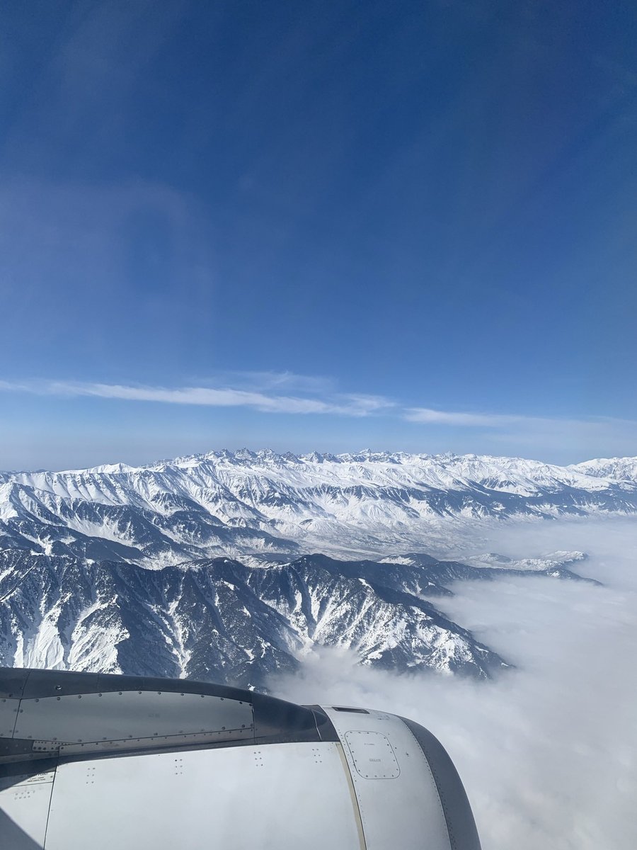 Mumbai and Srinagar are connected by flights all across seasons but plan your winter trip in advance to avoid expensive deals. Currently Go Air and Indigo have direct flights. Rest of the flight go via Delhi.