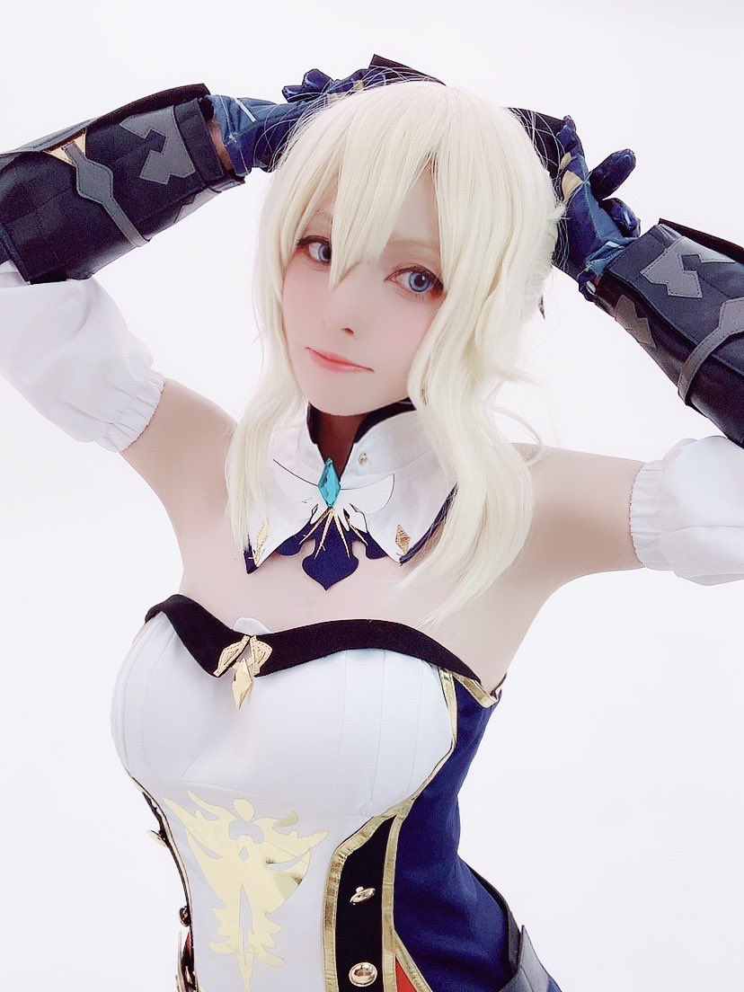 コスプレ】 ※マントなし ※見る人によっては微妙に肌色多めかも 原神 コスプレ】 ※マントなし ※見る人によっては微妙に肌色多めかも 原神