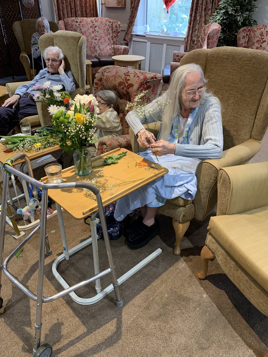MossLoreta's tweet photo. Residents have been busy creating their valentines flower arrangements and how wonderful they look too ! @blackswancare https://t.co/H04cjpZVHv