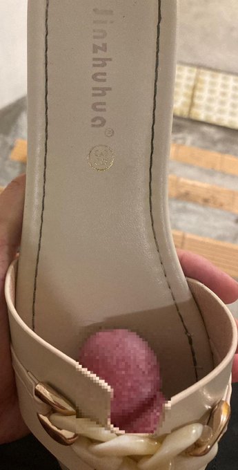 收山前分享下~3-1  白色拖鞋 插起來超爽 不過機會只有一次..可惜 https://t.co/b95Ye9RO5M<a href="/tag/%E5%8E%9F%E5%91%B3"class="tags"><span>#原味</span></a><a href="/tag/cumonshoes"class="tags"><span>#cumonshoes</span></a><a href="/tag/%E6%81%8B%E8%B6%B3"class="tags"><span>#恋足</span></a><a href="/tag/%E5%B9%B3%E5%BA%95%E9%9E%8B"class="tags"><span>#平底鞋</span></a><a href="/tag/%E6%89%AB%E6%A5%BC"class="tags"><span>#扫楼</span></a><a href="/tag/%E6%89%93%E8%83%B6"class="tags"><span>#打胶</span></a><a href="/tag/%E5%B0%84%E9%9E%8B"class="tags"><span>#射鞋</span></a><a href="/tag/cumflats"class="tags"><span>#cumflats</span></a>