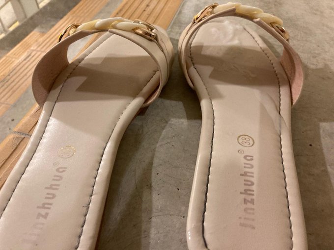 收山前分享下~3-1  白色拖鞋 插起來超爽 不過機會只有一次..可惜 https://t.co/b95Ye9RO5M<a href="/tag/%E5%8E%9F%E5%91%B3"class="tags"><span>#原味</span></a><a href="/tag/cumonshoes"class="tags"><span>#cumonshoes</span></a><a href="/tag/%E6%81%8B%E8%B6%B3"class="tags"><span>#恋足</span></a><a href="/tag/%E5%B9%B3%E5%BA%95%E9%9E%8B"class="tags"><span>#平底鞋</span></a><a href="/tag/%E6%89%AB%E6%A5%BC"class="tags"><span>#扫楼</span></a><a href="/tag/%E6%89%93%E8%83%B6"class="tags"><span>#打胶</span></a><a href="/tag/%E5%B0%84%E9%9E%8B"class="tags"><span>#射鞋</span></a><a href="/tag/cumflats"class="tags"><span>#cumflats</span></a>