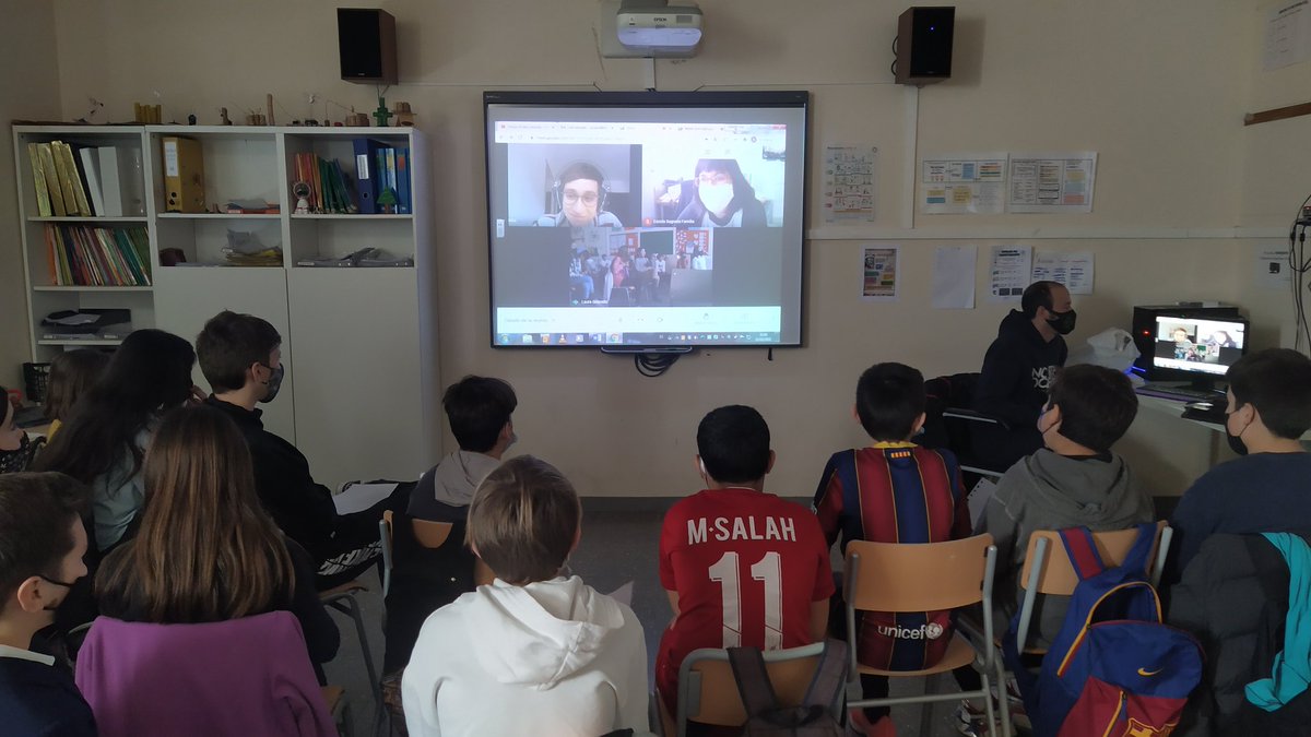 mgrane3's tweet photo. #11F #WomenInScienceDay 
#ciència #NoMoreMatildas
 💜 @SFCaldetes @crpaltmaresme l'alumnat de 6è parla amb una científica. https://t.co/k3IXXb1afh